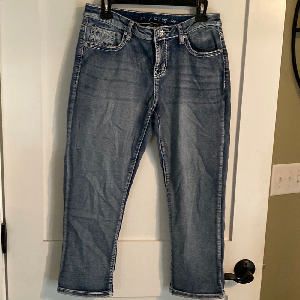 Apt 9 Embellished Capris